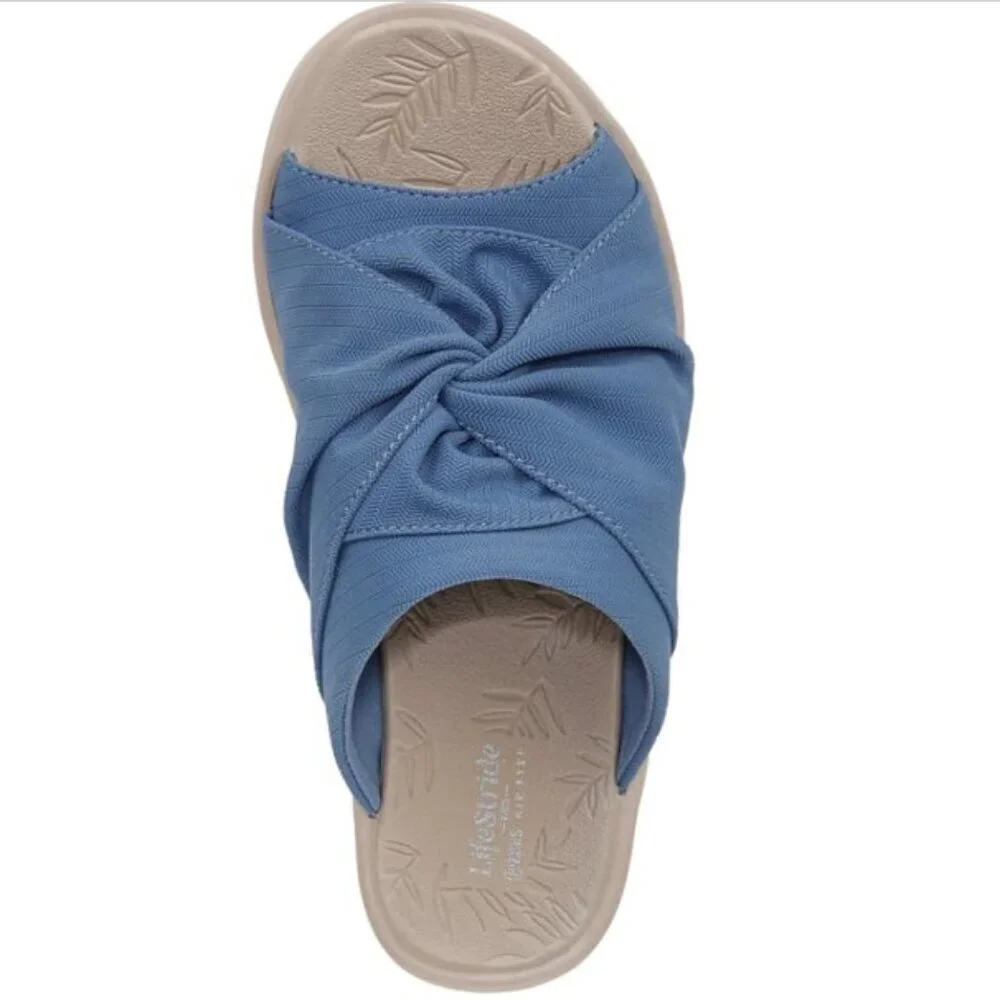 NIB BZees Women’s Smile 3 Slide Sandal – Elemental Blue, Size 7.5W